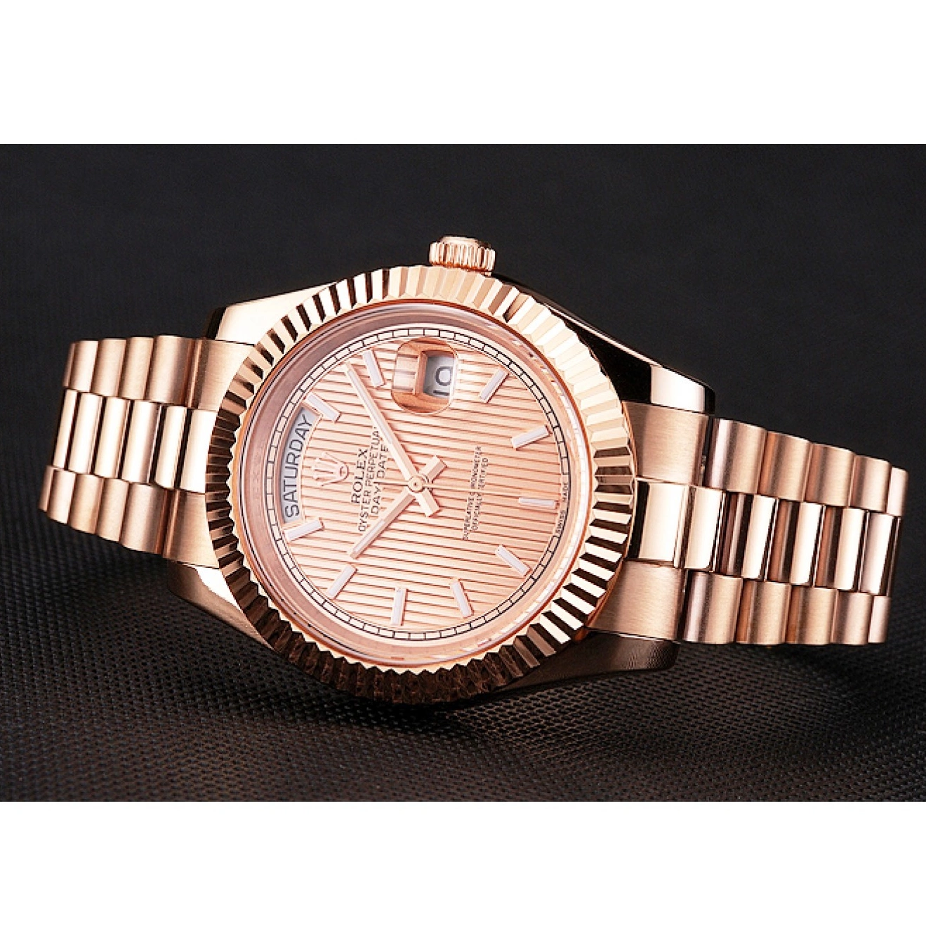 Aaa replica watch 40 Etched Day Rose Bracelet Rose Rolex And Swiss Gold Date Gold Dial Case 0716